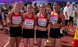 4x100 Metre Kadın Bayrak Takımı'ndan Çifte Türkiye Rekoru