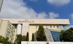 Sakarya Valiliğinden yol kenarlarına dizilmiş cam şişelere ilişkin açıklama