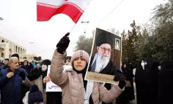 Tahran'da İran lideri Hamaney'e destek gösterisi düzenlendi