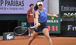 Zeynep Sönmez, Wimbledon'da 3. tura yükselerek tarihe geçti