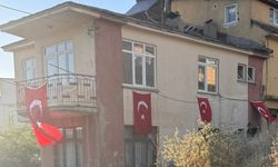 Şehit Mühimmat Astsubay Kıdemli Çavuş Akdoğan'ın Malatya'daki ailesine şehadet haberi verildi