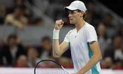 Tek erkeklerde dünya 1 numarası Sinner, Wimbledon'da ikinci tura çıktı