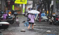 Wipha Tayfunu Hong Kong ve Çin’i Vurdu: Uçuşlar İptal, Yaralılar Var
