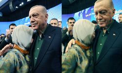 Emine Erdoğan, Cumhurbaşkanı Erdoğan’ın konuşması sırasında duygulandı