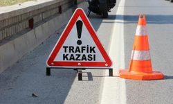 Kahramanmaraş'ta otomobil ile kamyonetin çarpıştığı kazada 1 kişi öldü, 2 kişi yaralandı