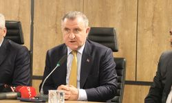 Gençlik ve Spor Bakanı Bak, AK Parti Diyarbakır İl Başkanlığı'nda konuştu