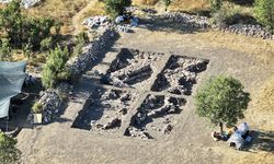 Çaltılar Höyük'teki kazı çalışması, 5300 yıl öncesi yaşama ışık tutuyor