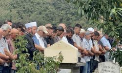 Kürek sörfü yaparken kaybolmuştu, son yolculuğuna uğurlandı