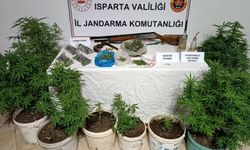 Isparta’da bir eve düzenlenen operasyonda esrar ve kenevir ele geçirildi