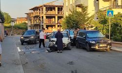Sakarya’da eşine sinirlenen kadın cip ile dehşet saçtı