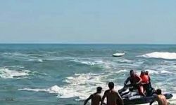 Karadeniz’de can pazarı: 3 kişi boğulmaktan son anda kurtarıldı