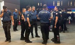 Hastanede bahçesinde bıçaklı kavga: 1’i ağır 2 yaralı