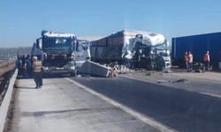 TAG Otoyolu’nda 2 tır çarpıştı: 2 yaralı