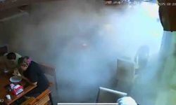 Yalova’da patlayan kamyon lastiği restoranda tozu dumana kattı