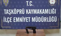 Kastamonu’da 3 adet tabanca ele geçirildi: 3 şüpheli hakkında işlem başlatıldı