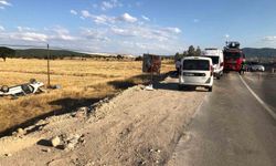 Kütahya’da otomobil tarlaya uçtu: 2 yaralı