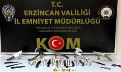 Erzincan’da tarihi eser niteliğinde bıçaklar ve fişekler ele geçirildi
