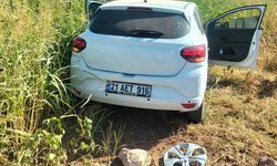 Diyarbakır’da otomobil tarlaya girdi: 5 yaralı
