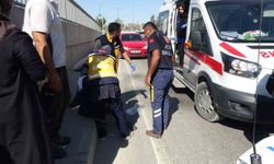 Yolu karıştırarak alt geçide giren yaşlı adama otomobil çarptı