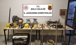 Bolu’da kaçak kazı yapan 3 kişi suçüstü yakalandı