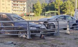 İki otomobilin çarpıştığı kazada 4 kişi yaralandı
