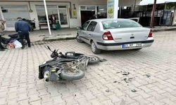 Otomobil ile çarpışan elektrikli bisiklet sürücüsü yaralandı