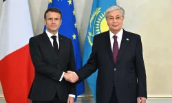 Macron ve Tokayev, telefon görüşmesinde stratejik iş birliğini görüştü