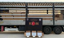 Tırda 4 milyon 300 bin adet bandrolsüz boş makaron ele geçirildi