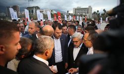 Bakan Kurum, İskenderun sahilindeki düzenleme ve yenileme çalışmalarını inceledi