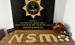Hatay'da otomobilde yastığa gizlenmiş 8 bin uyuşturucu hap ele geçirildi