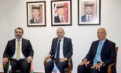 Ürdün ve Suriye Dışişleri Bakanları, ABD temsilcisiyle yapılacak üçlü görüşmeden önce bir araya geldi