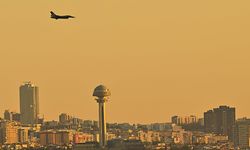 SOLOTÜRK, Büyük Zafer'in 103. yılında Ankara'da "saygı uçuşu" gerçekleştirdi
