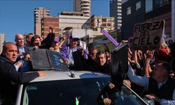 Arjantin Devlet Başkanı Milei’nin seçim konvoyuna taşlı saldırı