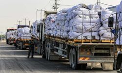 Gazze'de Yardım Krizi Derinleşiyor: 22 Binden Fazla Yardım Kamyonu Sınırda Bekletiliyor