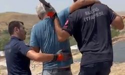 Kulağına saplanan demir profil ile hastaneye kaldırıldı