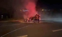 Şanlıurfa’da otomobil yanarak kullanılamaz hale geldi