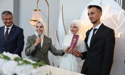 Bakan Göktaş, Aile Yılı’nda Çiftin Nikâh Sevincine Katıldı