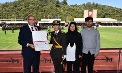 Şehit Ömer Halisdemir'in kızı Elif Nur Halisdemir bugün Teğmen olarak mezun oldu