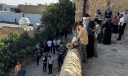 Mardin'de haber alınamayan 2 kız kardeş evde ölü bulundu