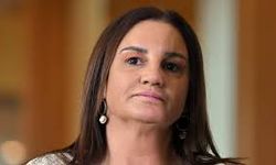 Avustralyalı Senatör Lambie: “Gazze’ye BM Barış Gücü Gönderilmeli”