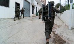 İsrail Ordusu Batı Şeria’da 19 Filistinliyi Gözaltına Aldı
