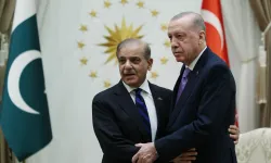 Cumhurbaşkanı Erdoğan, Pakistan Başbakanı Şahbaz Şerif ile Telefonda Görüştü