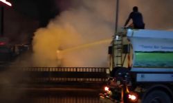 Polis yanan kamyonu sulama tankeriyle söndürdü