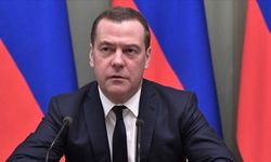 Medvedev: Ukrayna’daki Çatışmaların Sona Erdirilmesi Sorumluluğu Kiev ve Avrupa’da