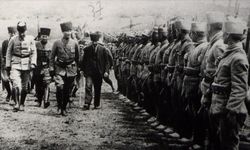 Bakan Ersoy, Atatürk’ün İlk Yayınlanan Görüntüsüyle 30 Ağustos’u Kutladı