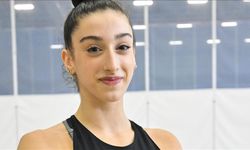 Milli ritmik cimnastikçi Hatice Gökçe Emir'den Dünya Şampiyonası'nda bir ilk daha