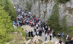 Bosna Hersek'teki savaşta 33 yıl önce kurşuna dizilen 224 sivil törenle anıldı