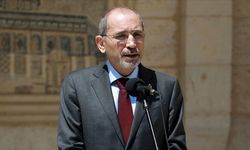 Ürdün Dışişleri Bakanı Safedi: “Netanyahu Barışı Engelliyor, Bölgeyi Ateşe Atıyor”