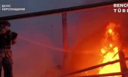 Rusya, Herson kentinde yerleşim alanına hava saldırısı düzenledi