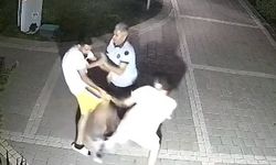 Bir sitenin bahçesinde 13 yaşındaki çocuğu darbeden kişi güvenlik kamerasınca kaydedildi